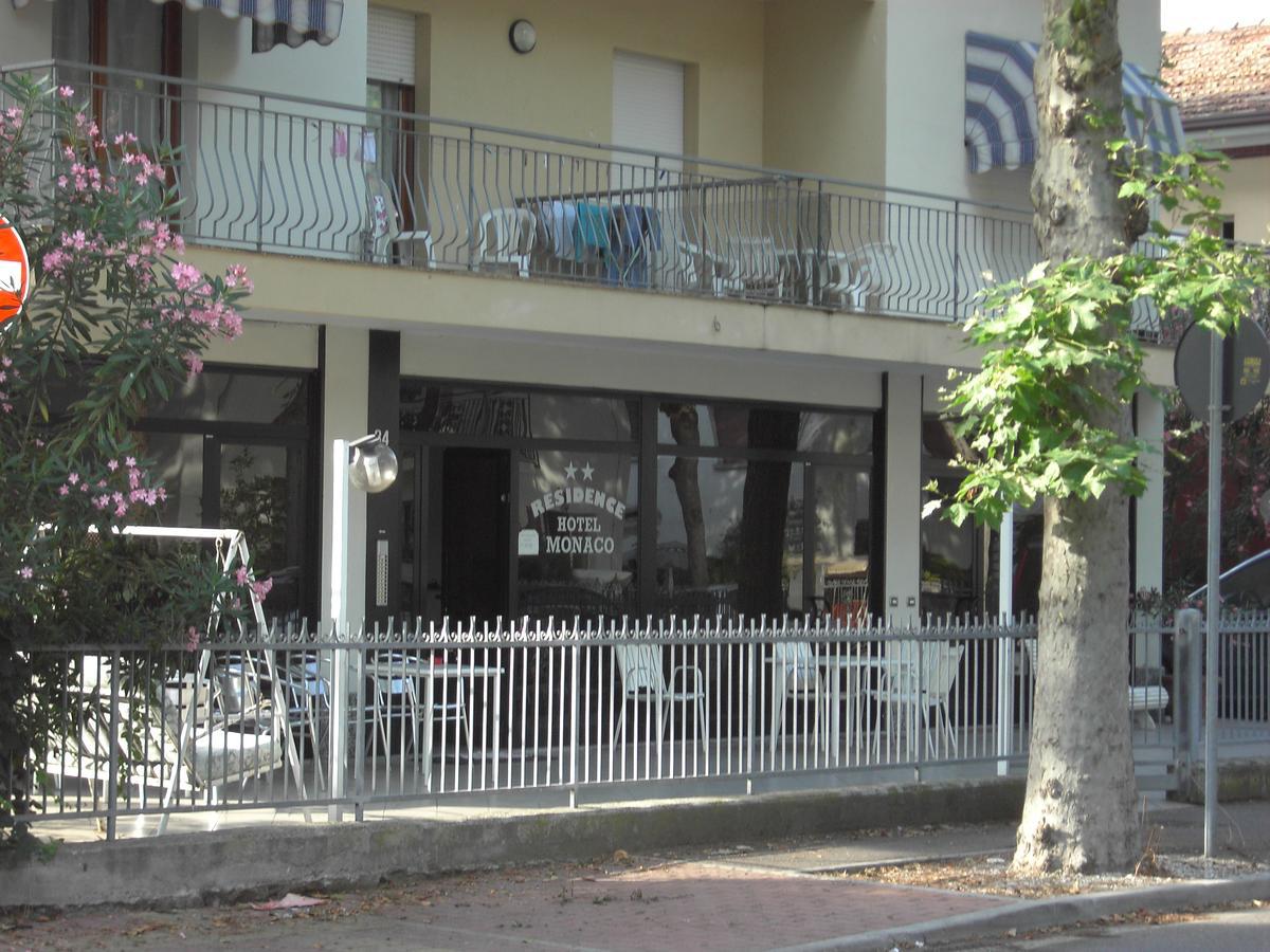 Residence Monaco Appartamenti Rimini Exteriör bild