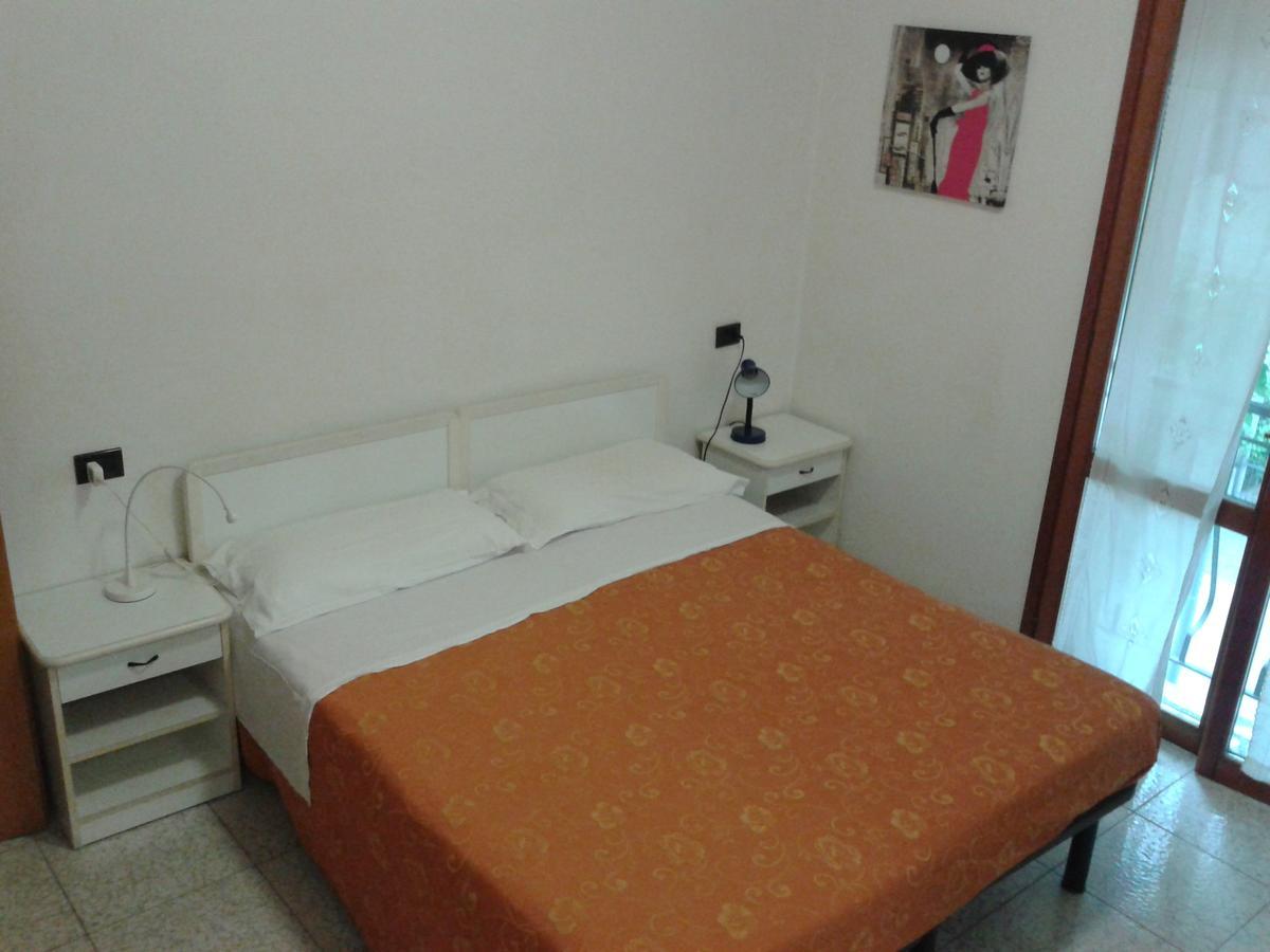 Residence Monaco Appartamenti Rimini Rum bild