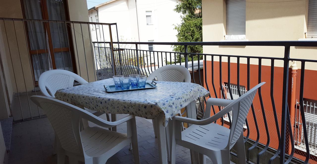 Residence Monaco Appartamenti Rimini Exteriör bild